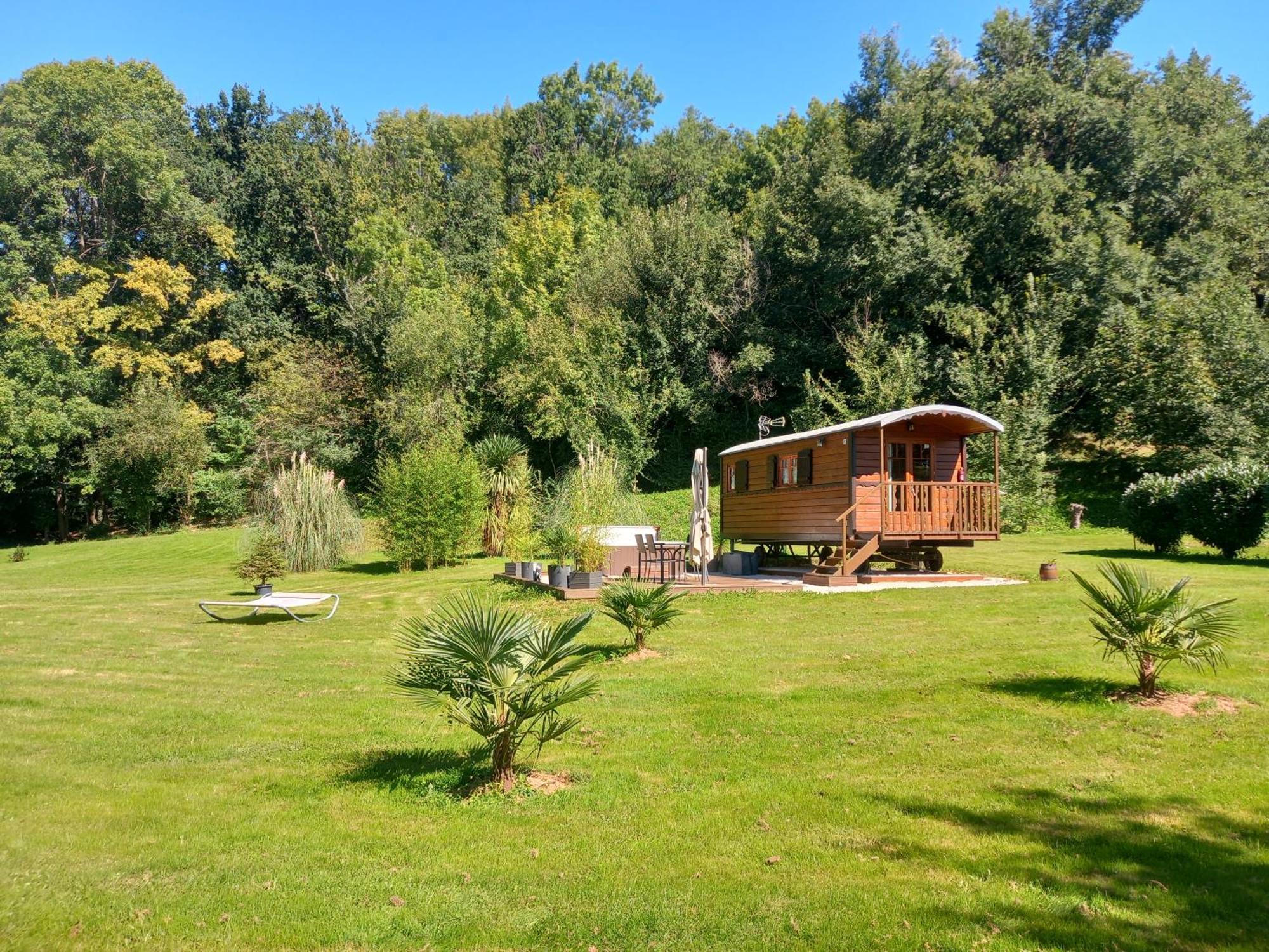 L'Oasis Des Pyrenees Villa Campuzan Exterior photo